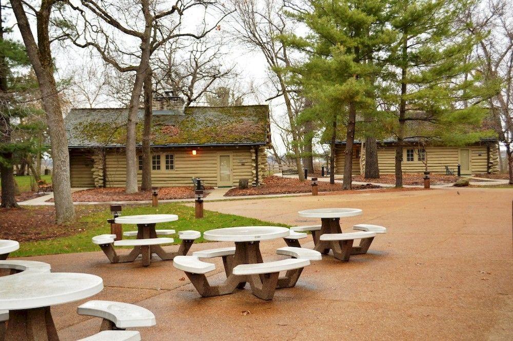 Starved Rock Lodge & Conference Center Utica 外观 照片