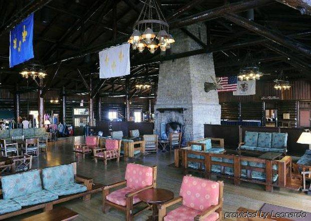 Starved Rock Lodge & Conference Center Utica 外观 照片