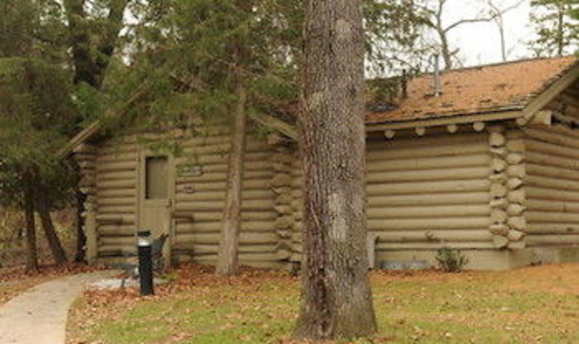 Starved Rock Lodge & Conference Center Utica 外观 照片