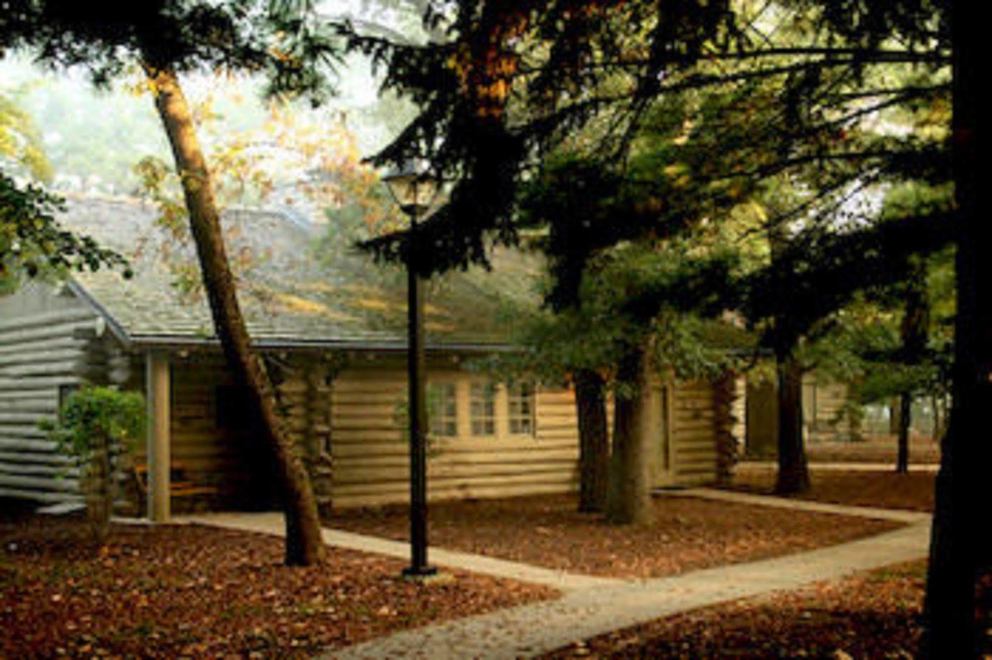 Starved Rock Lodge & Conference Center Utica 外观 照片