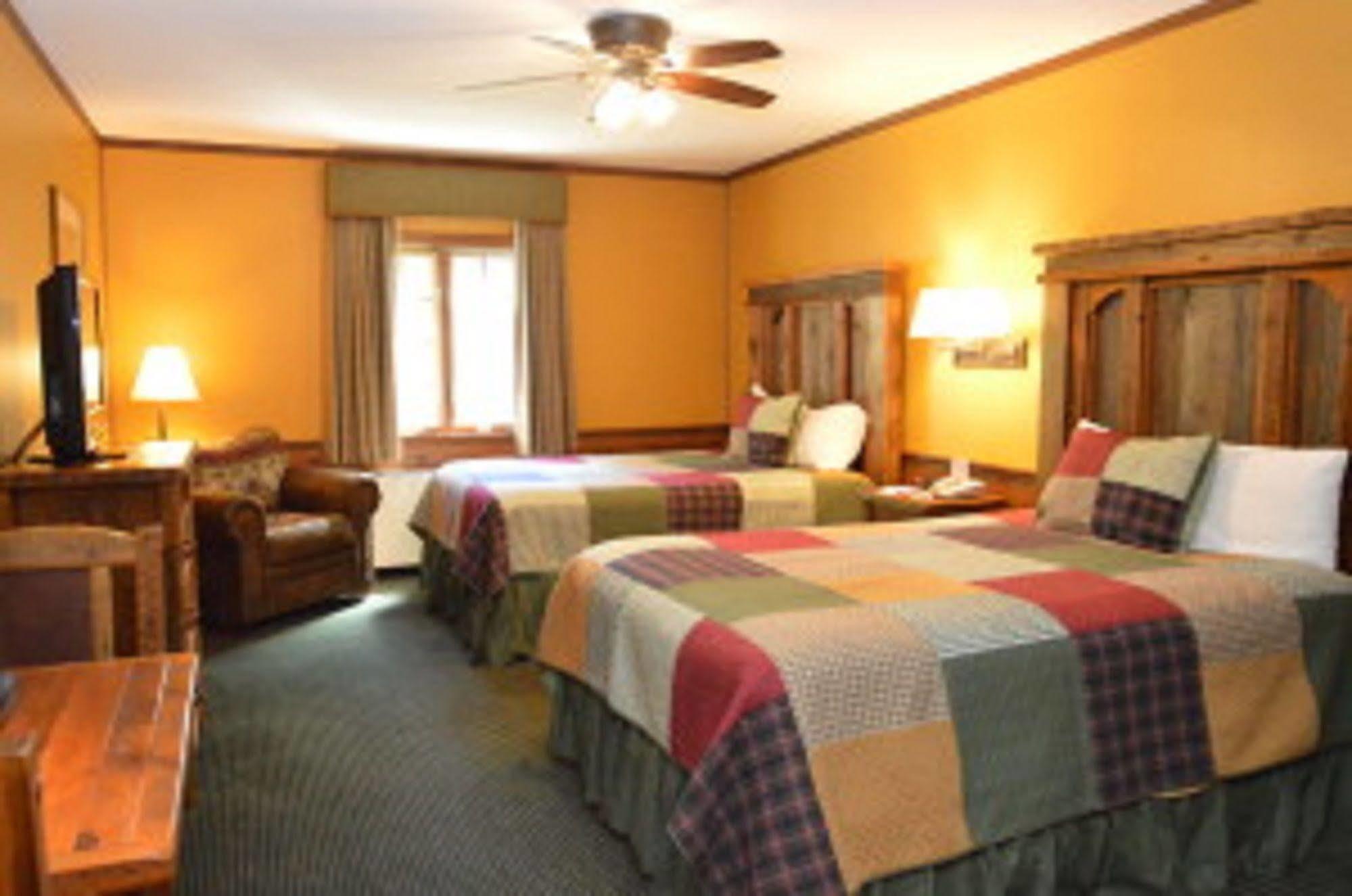 Starved Rock Lodge & Conference Center Utica 外观 照片